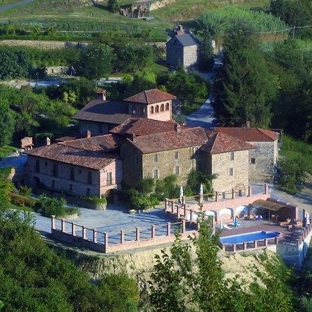 Castel Martino Villa Cortemilia ภายนอก รูปภาพ