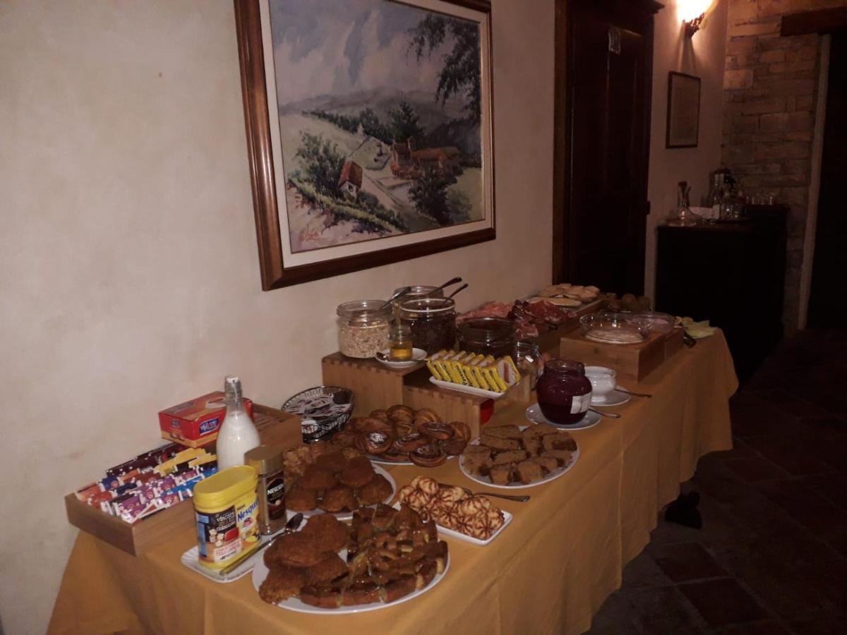Castel Martino Villa Cortemilia ภายนอก รูปภาพ